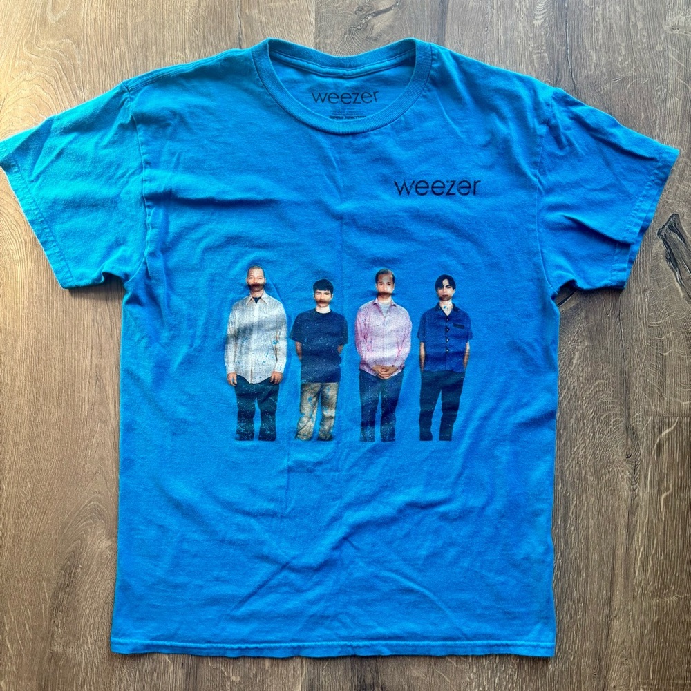 Weezer Blue Album Ripple Junction Medium Shirt